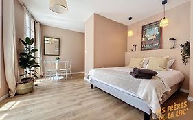 Joli Appartement - Hyper Central & Climatisation - Les Freres De La Loc'